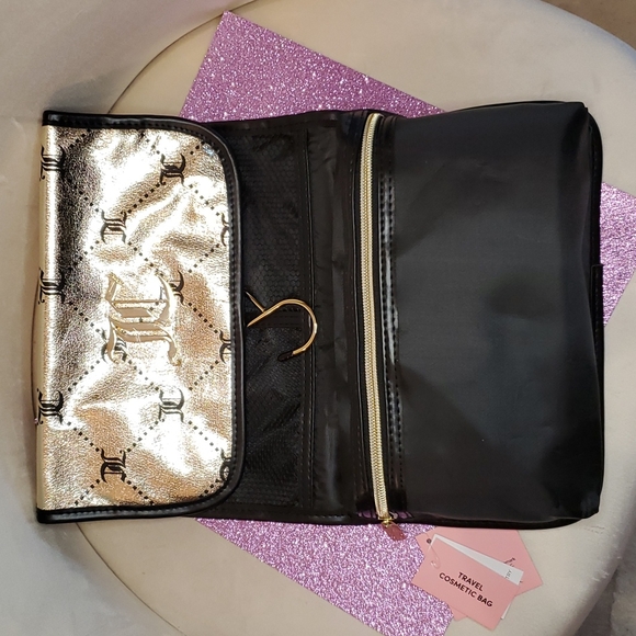 Juicy Couture 💘NWT💘 Shiny Gold Metallic Cosmetic Travel Bag with Hanger! - Picture 13 of 15